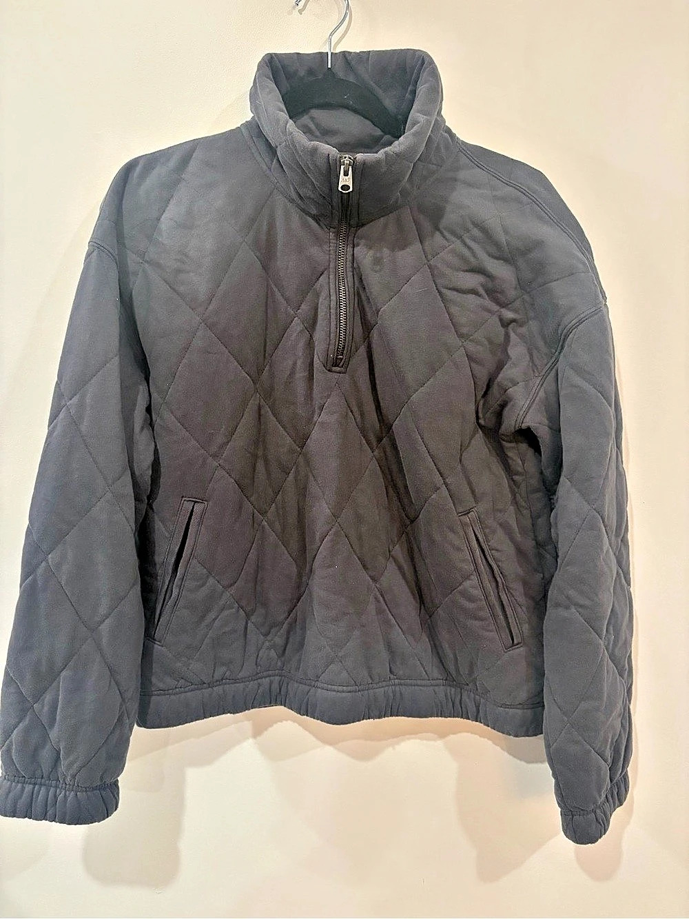 Abercrombie & Fitch Soft AF Collection quilted jacket Quilted Puffer Jacket